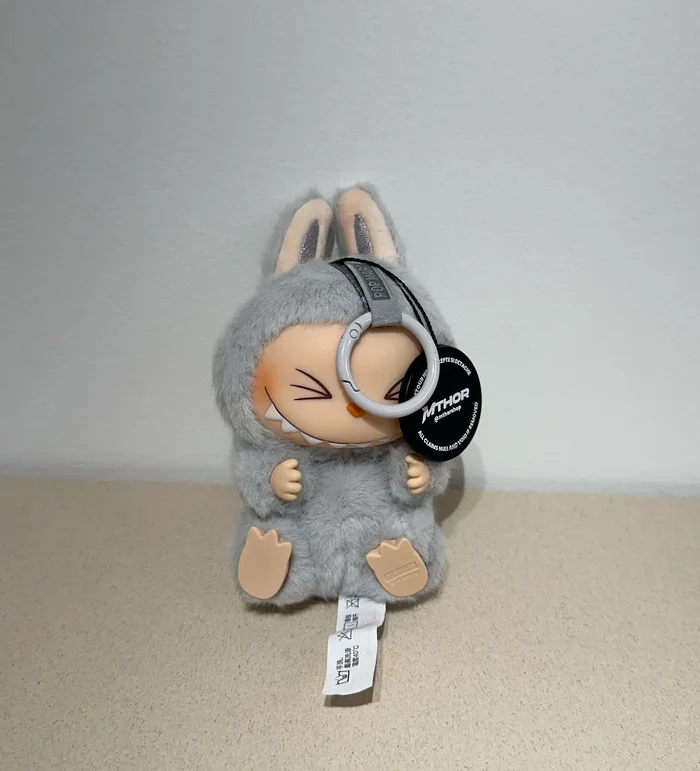 Pop Mart Labubu Die Monster nehmen Platz HEHE Vinyl-Plüschtier