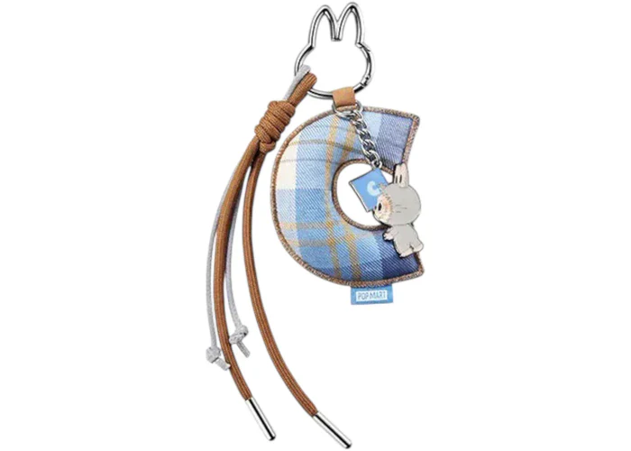 Pop Mart Labubu The Monsters Pin for Love Serie "C" Buchstabenanhänger